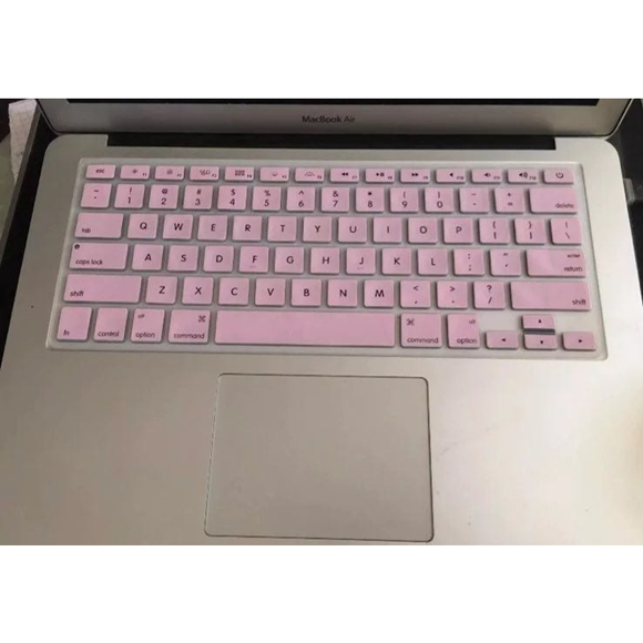 Pink Mac keyboard protector - Picture 1 of 3